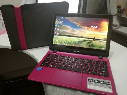 *Pretty in pink BUT major Performance*ACER V11TOUCH*QUAD CORE*4GB RAM*TOUCHSCREEN*PENTIUM N3540*
